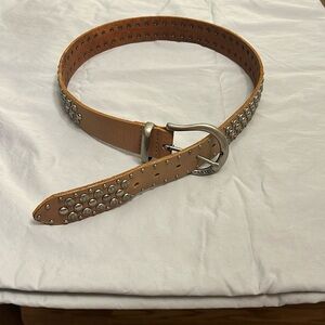 Harley Davidson metal embellished tan belt medium.